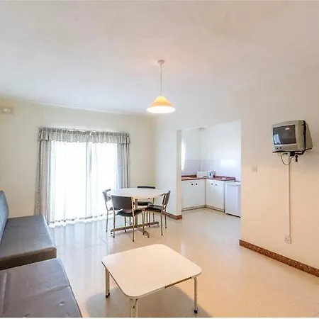 Aparthotel Huli & 2*