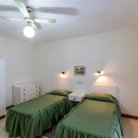 Aparthotel Huli & 2*