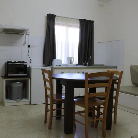 Aparthotel Huli & 2*